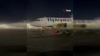 Almatı havalimanında yangın paniği: Uçakta yolcu yoktu