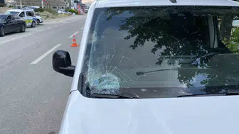 Elazığ'da ticari araç, karşıdan karşıya geçen kadına çarptı: ağır yaralı