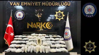 Van'da uyuşturucu ile mücadelede başarı: 48 kilo esrar ve kaçak akaryakıt ele geçirildi