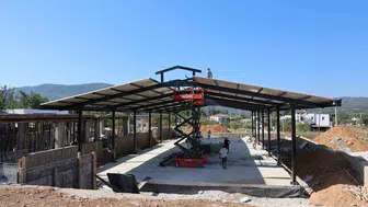 Pınarlıbelen projesinde sona gelindi: Sosyal etkinlik alanı ve pazar yeri inşaatı hızlanıyor