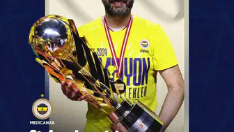 Fenerbahçe kadın voleybol takımında stefano lavarini yeniden göreve başladı
