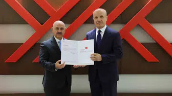 Düzce Üniversitesi rektörlüğüne yeniden atanan Sözbir, mazbatasını aldı