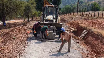 Kozan'da 11 mahallede büyük yol yapım projesi başlatıldı
