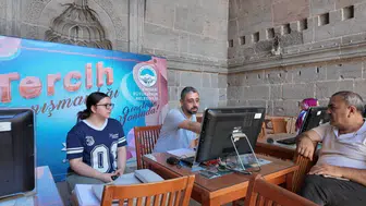 Kayseri'de Aile Akademisi 2 bin 657 öğrenciye tercih danışmanlığı sağladı
