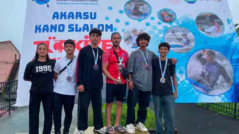 Erzincanlı sporcular akarsu slalom şampiyonasında önemli başarılar elde etti