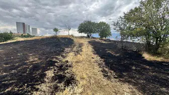 Karabük'te anız yangını, ormanlık alanı teğet geçerek söndürüldü