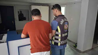 Fatih'te yol verme tartışmasında kuryeye tokat atan sürücü gözaltına alındı