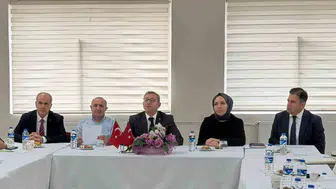 Kars'ta hayat boyu öğrenme komisyonu geleceğe yönelik planlar yaptı