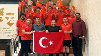 Kütahya'nın gururu Bülent Küçük, Avrupa İşitme Engelliler Oyunları'nda kafile başkanı oldu