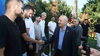Gebze Belediyesi voleybol takımı yeni sezon hedefleriyle buluştu