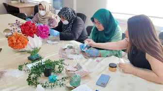 Akdeniz'de kadınlar kintsugi atölyesiyle yaralarını sarıyor