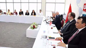 Sağlık Bakanı Memişoğlu, Türkiye’nin sağlıkta dünya çapında bir lider olacağını açıkladı