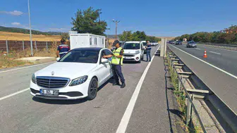 Bilecik'te güven ve huzur uygulamasında yoklama kaçakları yakalandı