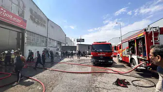 Ankara'da kargo deposunda çıkan yangın hızlıca kontrol altına alındı