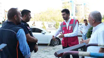 Tuzla'da asfalt çalışmaları hız kesmeden devam ediyor: Başkan Bingöl esnafla buluştu