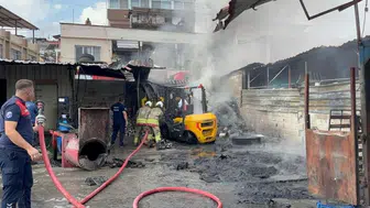 Hatay'daki iş yeri yangını çevredeki evlere sıçramadan söndürüldü