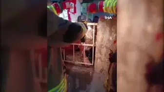 Bahçede oyun oynarken demir korkuluklara düşen kız çocuğu kurtarıldı