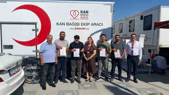 Karapınar'da kan bağışçılarına madalyalar verildi