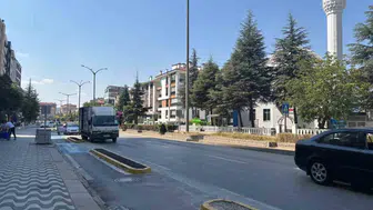 Eskişehir'de sürekli kazalara neden olan caddeye güvenlik tedbiri talebi