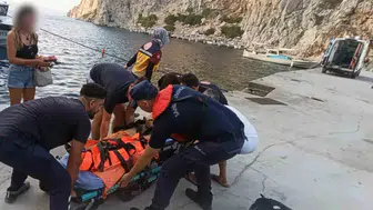 Marmaris'te yaralanan vatandaşı sahil güvenlik ekipleri kurtardı