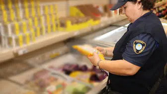 Akdeniz’de market denetimleri devam ediyor