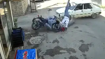 Adıyaman'da motosiklet kazasında sürücü havaya fırladı
