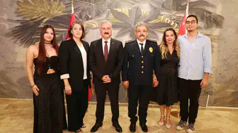 Mersin emniyet müdürü aktaş, terfi eden personeli onurlandırdı