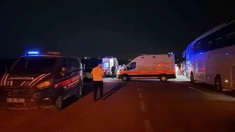 Şanlıurfa'da yolcu otobüsü kaza yaptı, 13 kişi yaralandı
