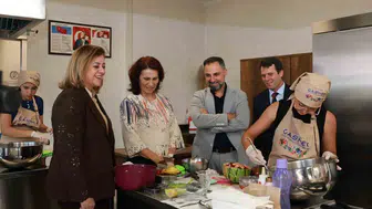GASMEK yaz okulu finalinde yarışma heyecanı: Öğrenciler yeteneklerini sergiledi