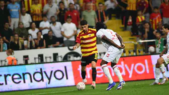 Kayserispor, Sivasspor'u 2-0 mağlup ederek sezonu galibiyetle açtı