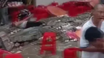 Çin'in güneyinde sel felaketi: 10 can kaybı ve 21 bin tahliye