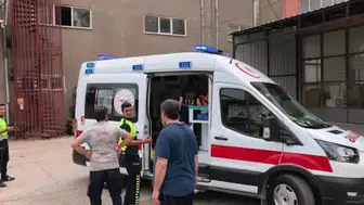 Yolda köpeğe çarpmamak için manevra yapan motosiklet sürücüsü kaza geçirdi