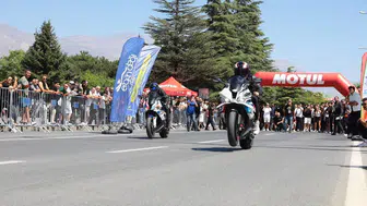 Ergan Motofest 2026'daki drag yarışları hız tutkunlarını coşturdu
