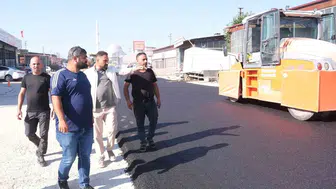 Sorgun sanayi sitesinde asfalt ve çevre düzenleme çalışmaları hız kesmeden devam ediyor