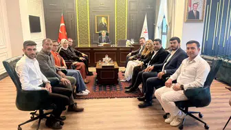 AK Parti Edremit İlçe teşkilatı Kaymakam Engin’i makamında ziyaret etti