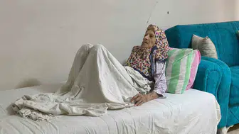 100 yaşındaki Hanuf Domrul, 171 kişilik ailesiyle tarihe tanıklık ediyor