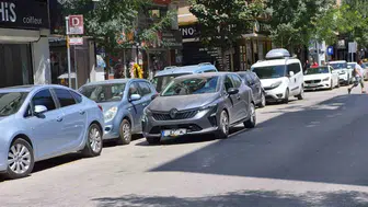 Eskişehir'de yoğun trafikte çift park sorunu: Sakinler tedirgin