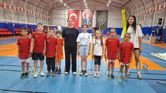 Talas'ta çocuklar yaz spor okullarında enerji dolu bir tatil geçiriyor