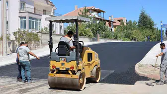 Kırıkkale'de Osmangazi Mahallesi'nde yollar modernize ediliyor