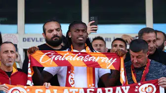 Rafael Leao İstanbul'a geldi: Galatasaray'daki yeni heyecan