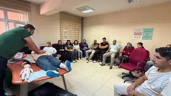 Palu Devlet Hastanesi personeline hayat kurtaran CPR eğitimi