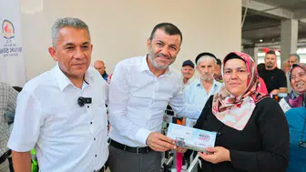 Denizli Büyükşehir Belediyesi'nden üreticilere mazot desteği