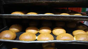 Gece harfiyatı: Konya fırınlarında 300 derecede ekmek üretimi