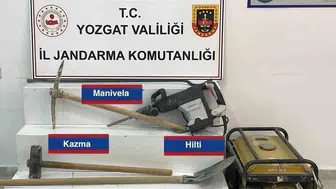 Yozgat'ta kaçak kazı yapan 4 kişi jandarma tarafından yakalandı