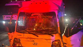 Bilecik’te yolcu otobüsü ve kamyonet çarpıştı: 1 kişi yaşamını yitirdi
