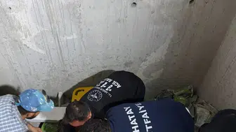 Defne'de asansör boşluğuna düşen işçi kurtarıldı