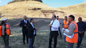 Dört bin yıllık geçmişe ışık tutan kazılara rektör destek verdi
