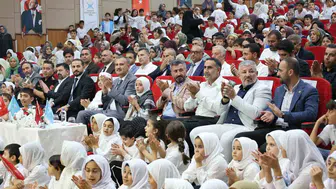 Ağrı'da tügva yaz okulu kapanış programı renkli anlara sahne oldu
