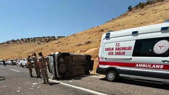 Mardin'de hafif ticari araç kazası: 1 ölü, 1 yaralı