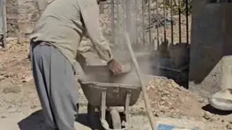 Vefat eden kızının anısını yaşatmak için çeşme yaptırdı